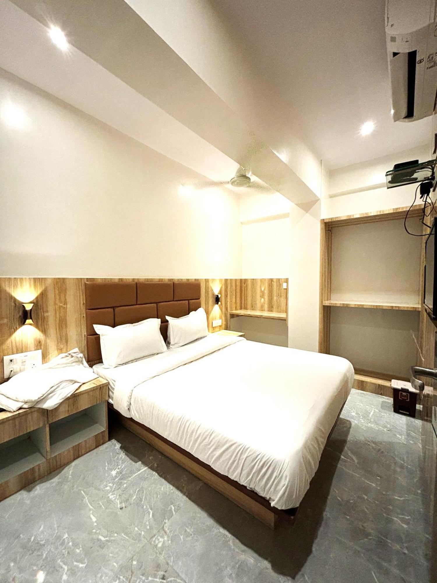 Hotel Enigma Inn Mumbai Exterior foto