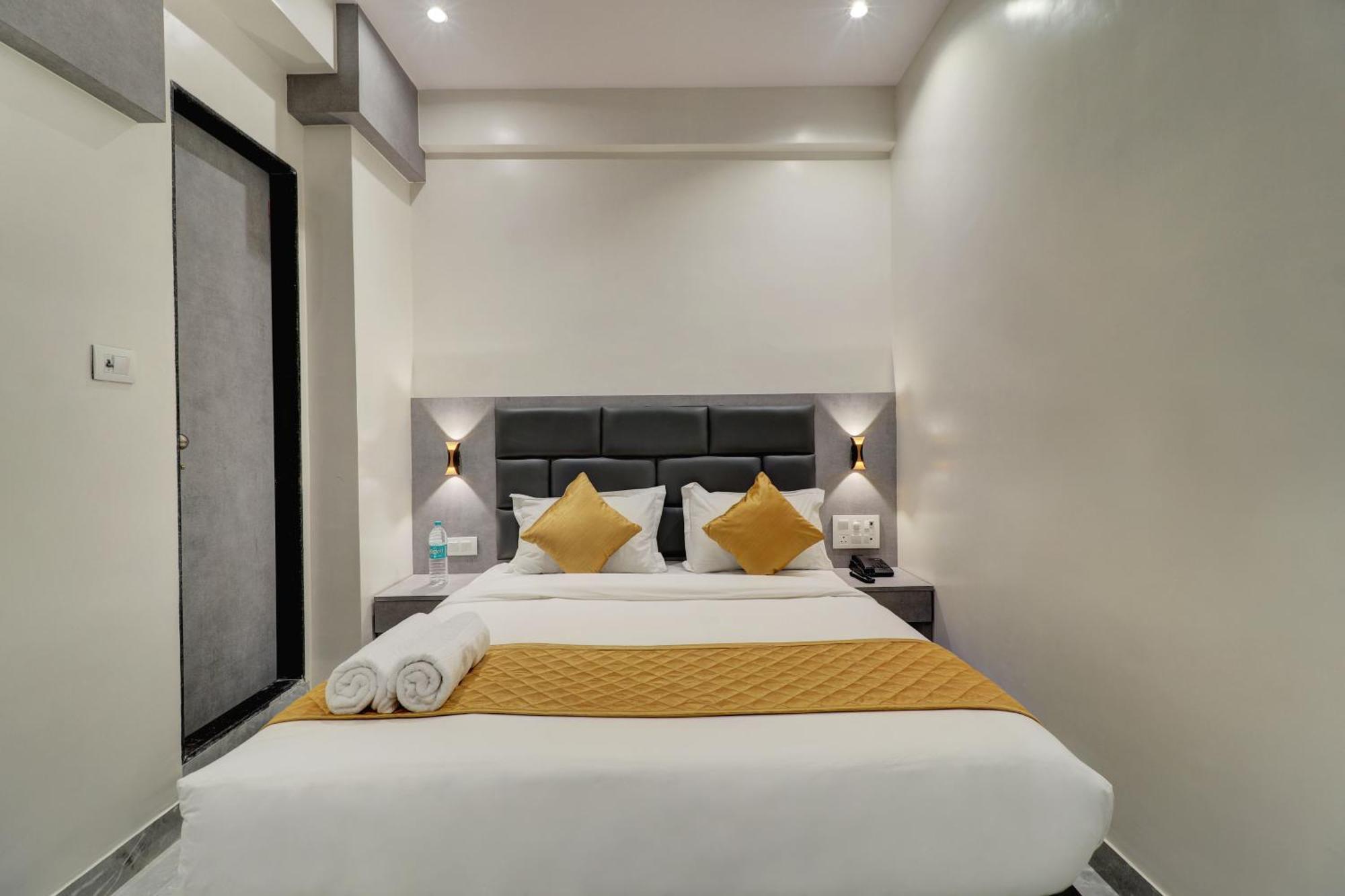 Hotel Enigma Inn Mumbai Exterior foto